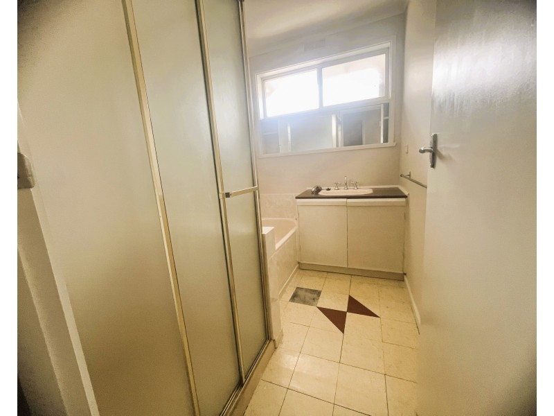 1/6 Henry Avenue, Hallam VIC 3803