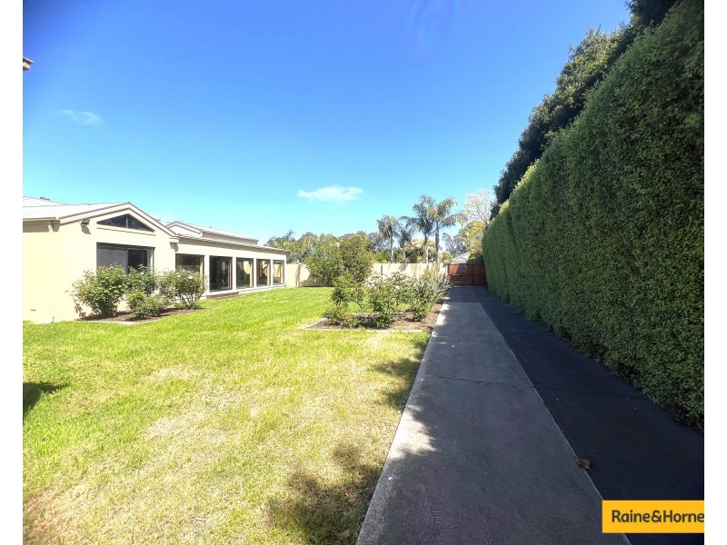 66-68 Brookvale Close, Beaconsfield VIC 3807
