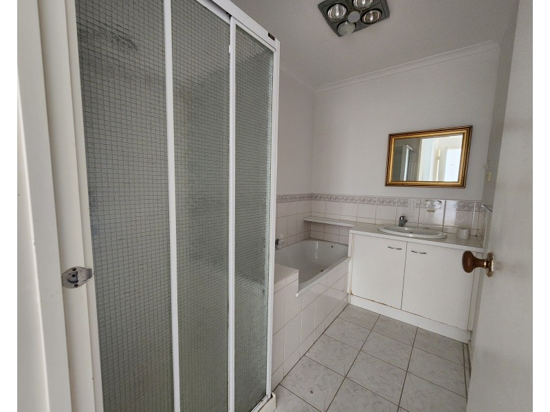 12/9-11 Olive Road, Eumemmerring VIC 3177