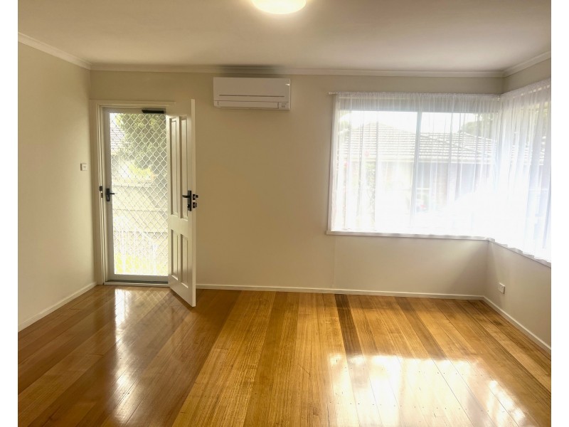 1/3 Bride Avenue, Hampton Park VIC 3976