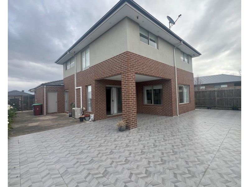 25 Observatory Street, Clyde North VIC 3978