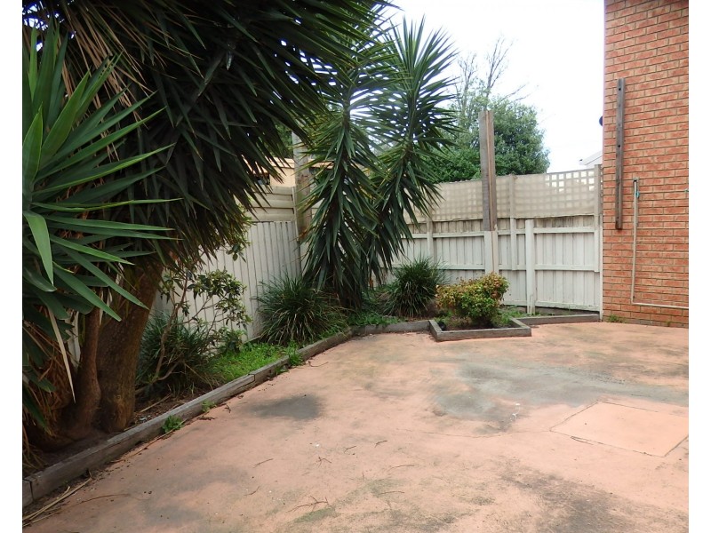 4 MARSHALL PLACE, Hallam VIC 3803