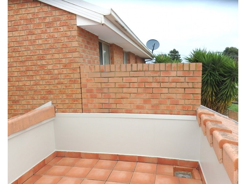 4 MARSHALL PLACE, Hallam VIC 3803