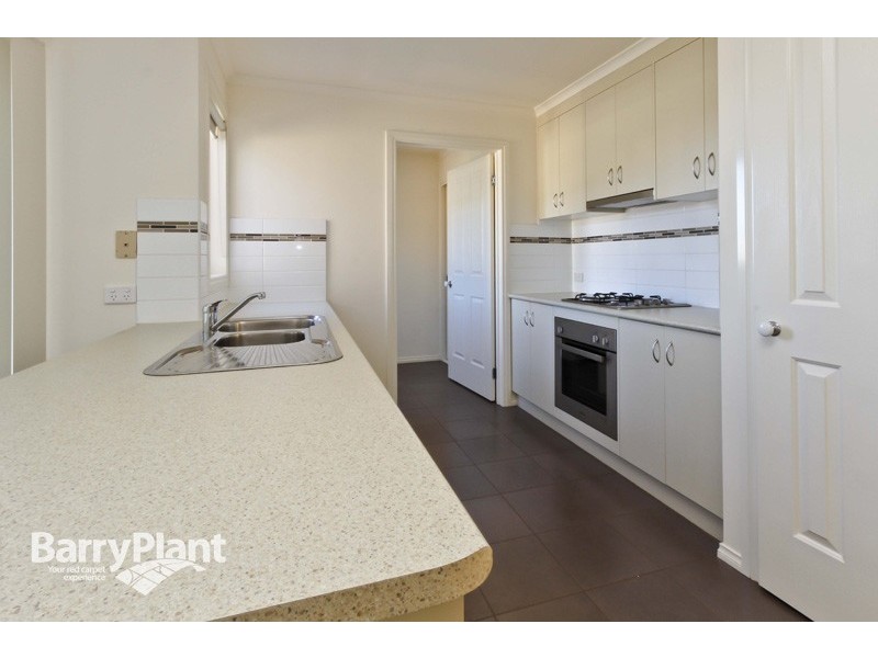 12/18 Ben Drive, Pakenham VIC 3810