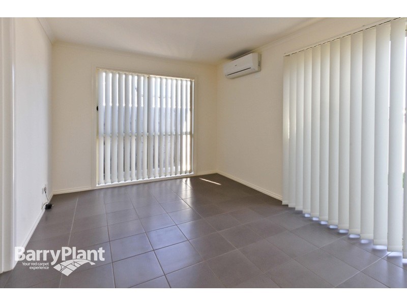 12/18 Ben Drive, Pakenham VIC 3810