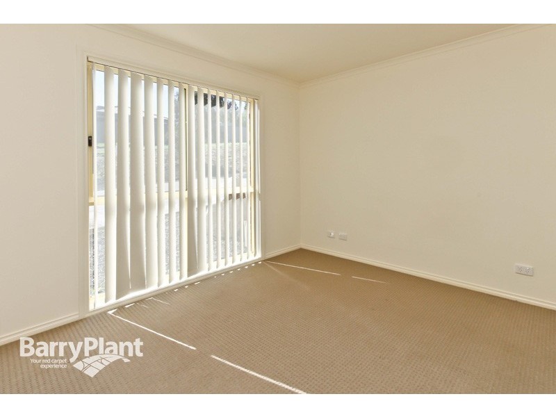 12/18 Ben Drive, Pakenham VIC 3810