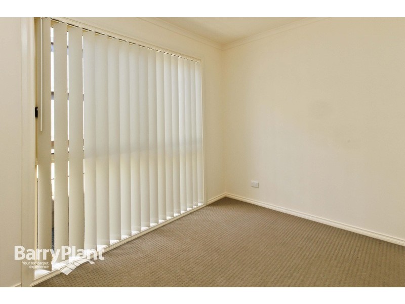 12/18 Ben Drive, Pakenham VIC 3810