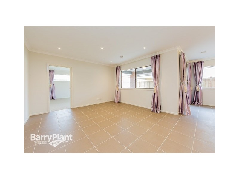 5 Glenfern Street, Keysborough VIC 3173