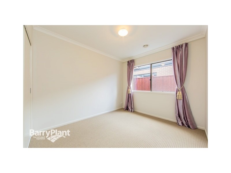 5 Glenfern Street, Keysborough VIC 3173