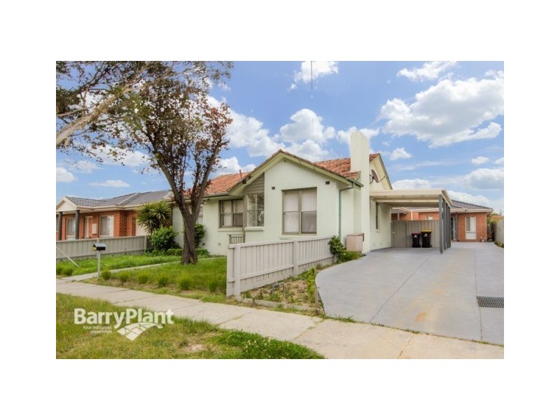 1/2 Mclean Crescent, Dandenong North VIC 3175
