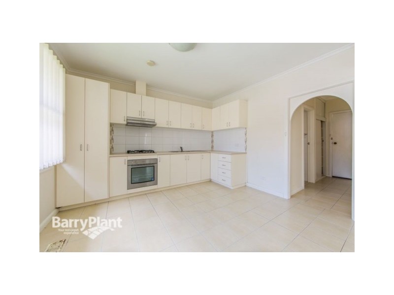 1/2 Mclean Crescent, Dandenong North VIC 3175