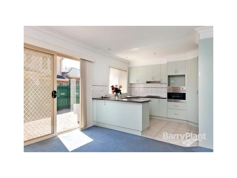 2/43 Ellt Cres, Noble Park VIC 3174