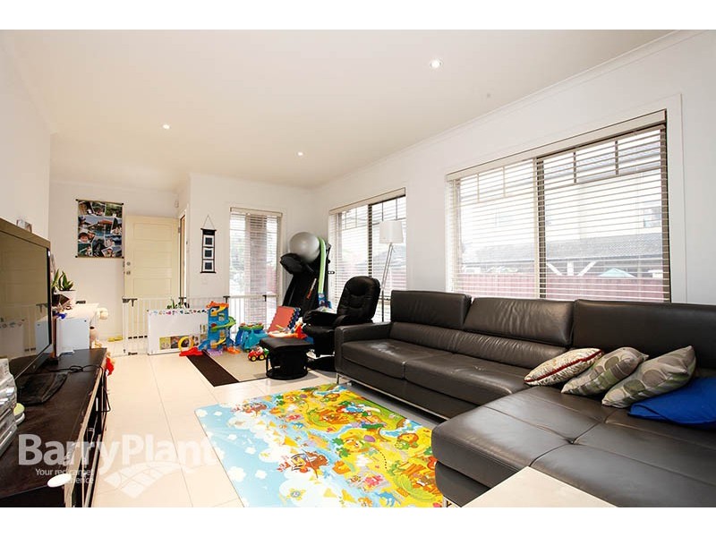 5/3 Sunline Ave, Noble Park North VIC 3174