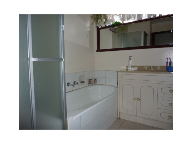 42 Bloomfield Road, Noble Park VIC 3174