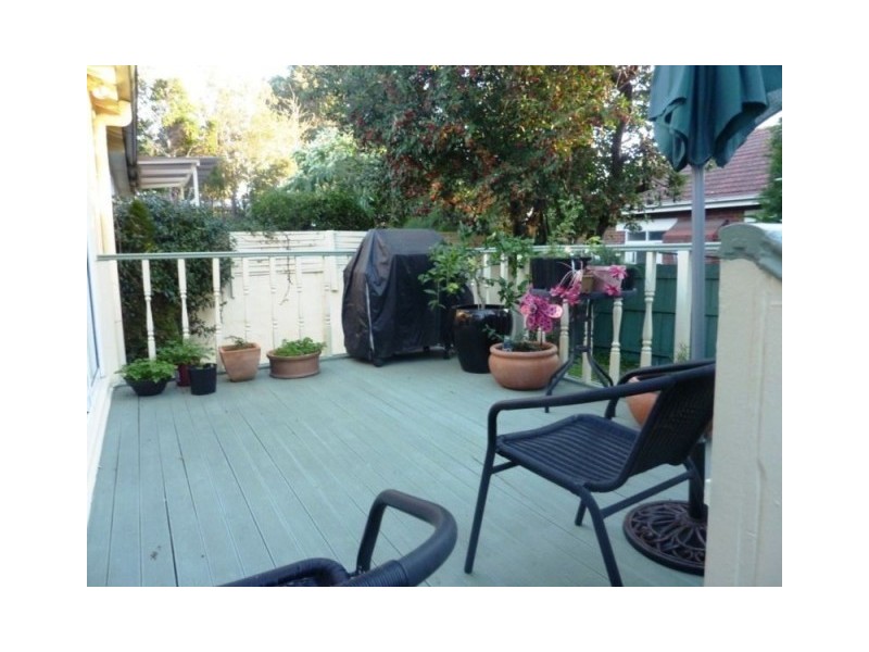 8 Edith Street, Caulfield North VIC 3161