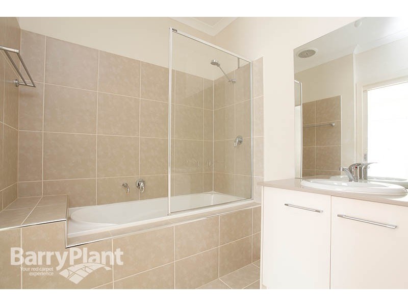 20/2-22 Breanne Place, Keysborough VIC 3173