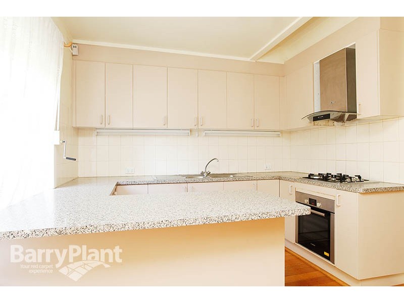 8 Hampstead Rd, Noble Park North VIC 3174