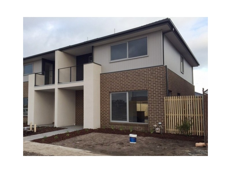 12 Minot Court, Keysborough VIC 3173