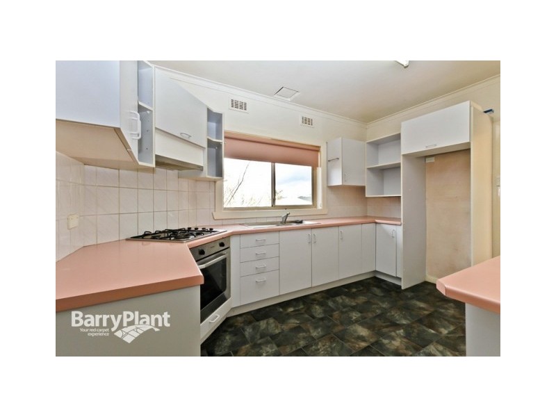 2 Ellendale Road, Noble Park VIC 3174