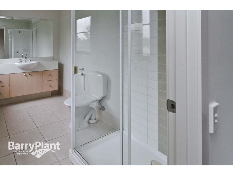 13 Ivory Cres, Springvale South VIC 3172