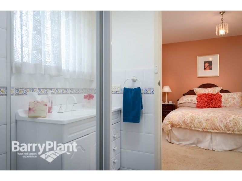 14 Inglebrae Court, Noble Park North VIC 3174