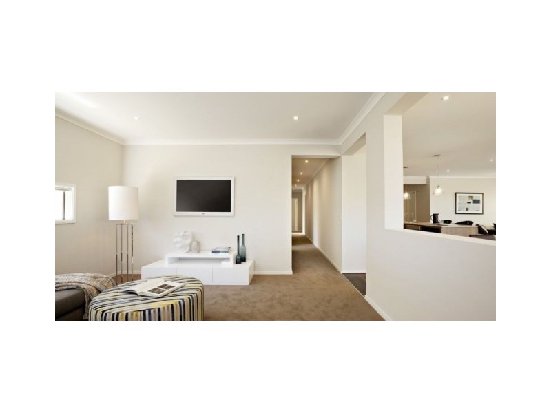 16 Maxfield Road, Keysborough VIC 3173