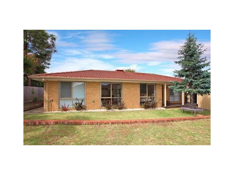 2/25 Ellt Cres, Noble Park VIC 3174