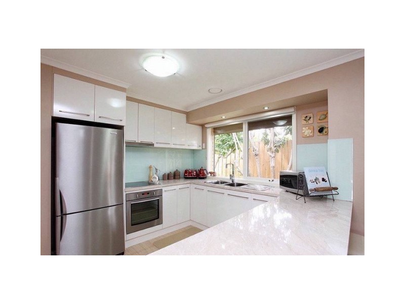 2/25 Ellt Cres, Noble Park VIC 3174