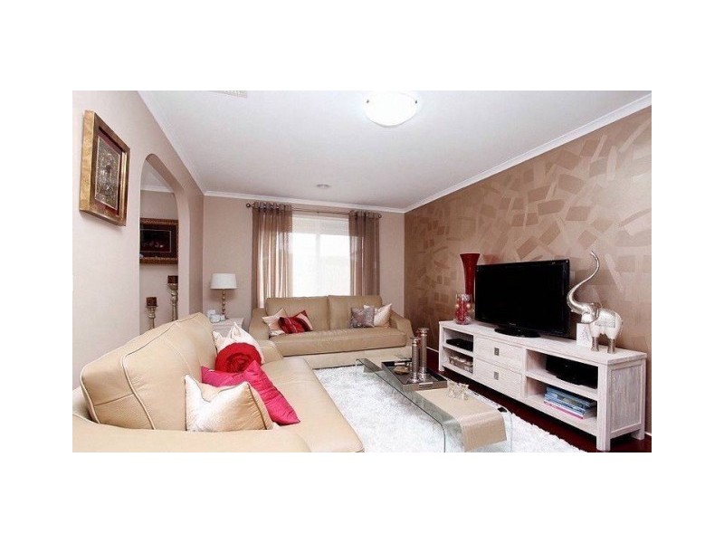 2/25 Ellt Cres, Noble Park VIC 3174