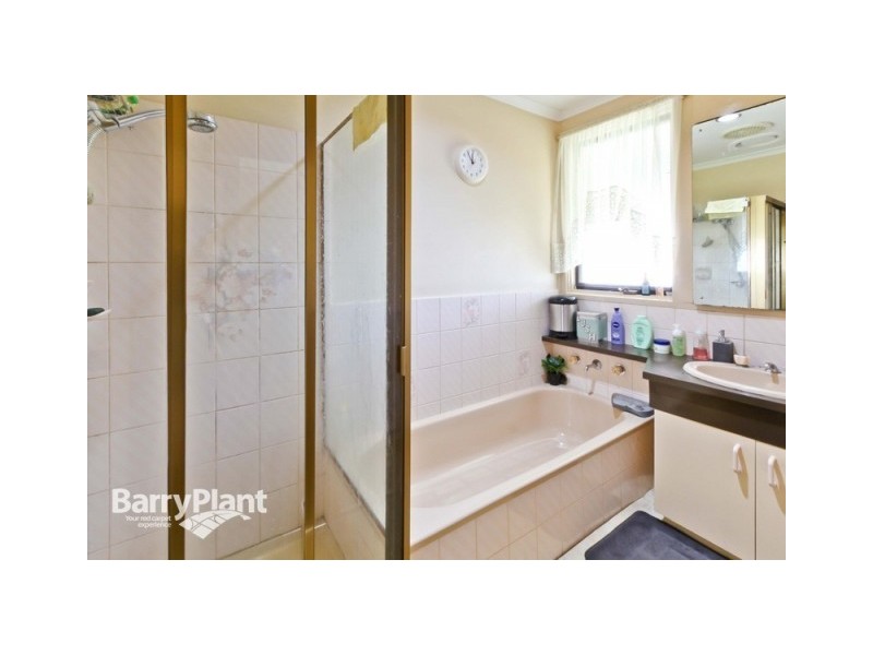 9 Caledonian Court, Keysborough VIC 3173