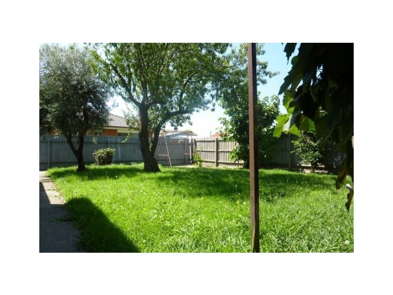 1 First Ave, Dandenong North VIC 3175