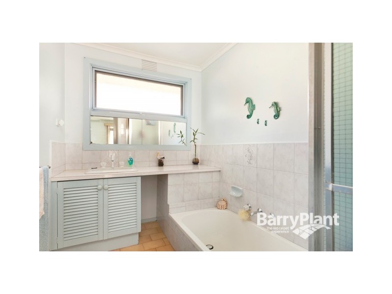 7 Waitara Avenue, Keysborough VIC 3173