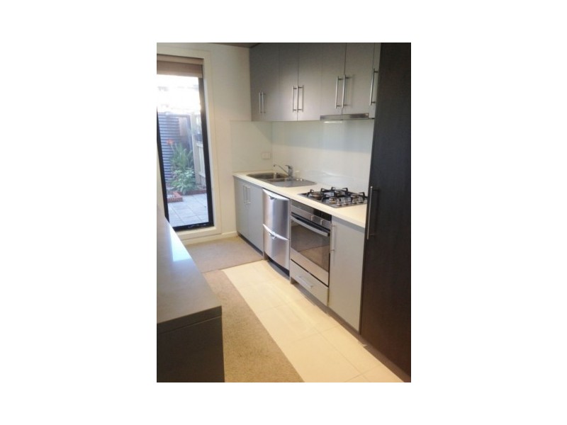 20 Botanic Drive, Clayton South VIC 3169