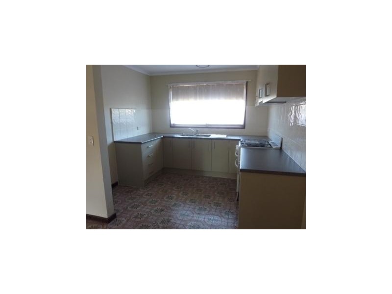 1/25 Lawn Road, Noble Park VIC 3174