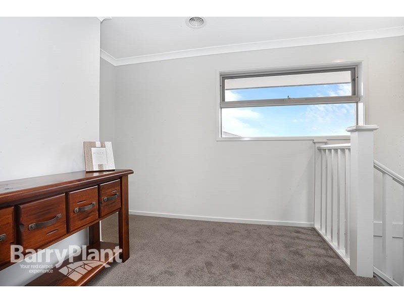 39 Red Brush Drive, Keysborough VIC 3173