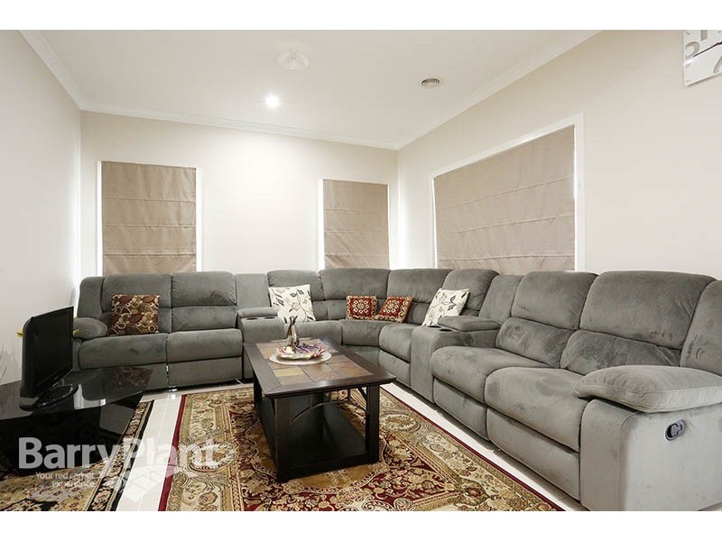 61 Elmswood Boulevard, Keysborough VIC 3173