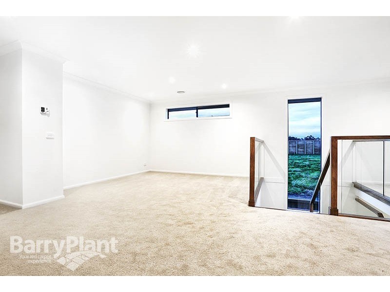 27 Trebilco Avenue, Keysborough VIC 3173