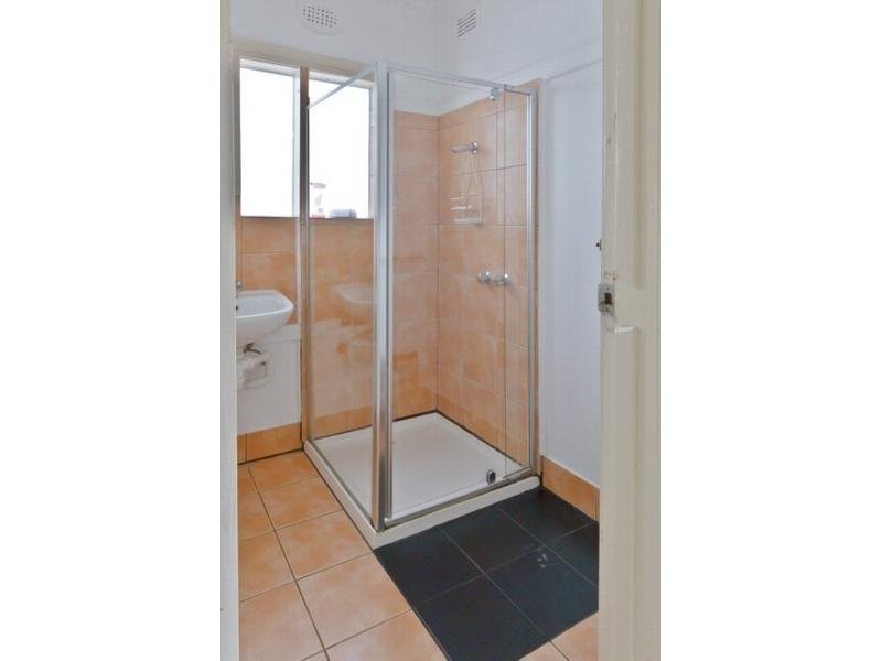 5 Wilma Avenue, Dandenong VIC 3175