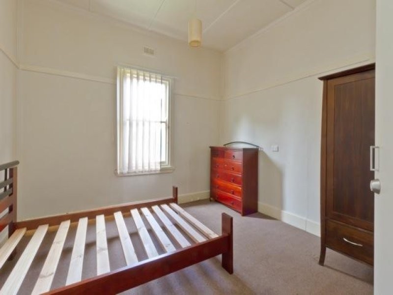 5 Wilma Avenue, Dandenong VIC 3175