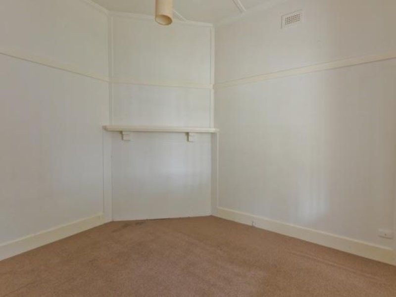 5 Wilma Avenue, Dandenong VIC 3175