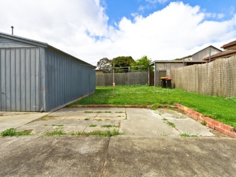 5 Wilma Avenue, Dandenong VIC 3175