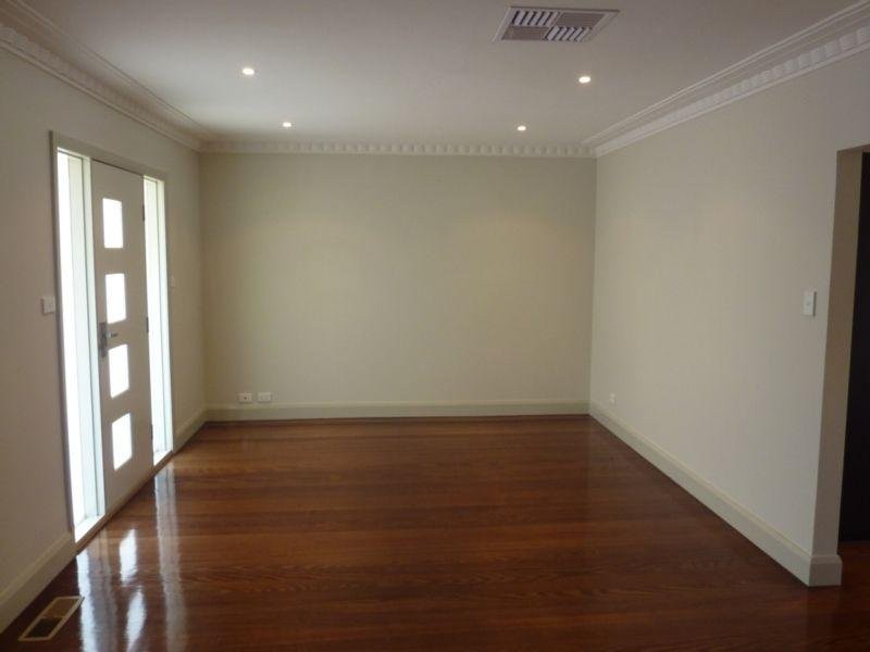 1/1 Inglewood Avenue, Noble Park North VIC 3174