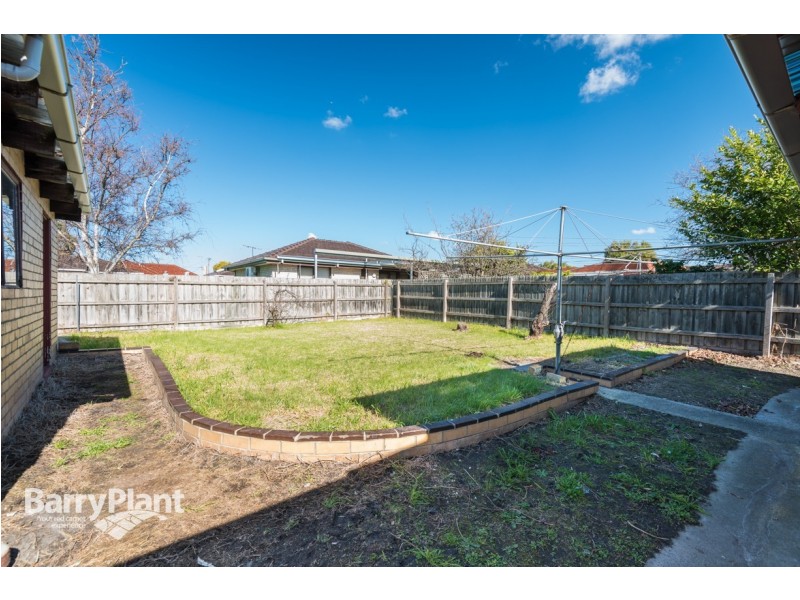28 Hillcrest Grove, Springvale VIC 3171
