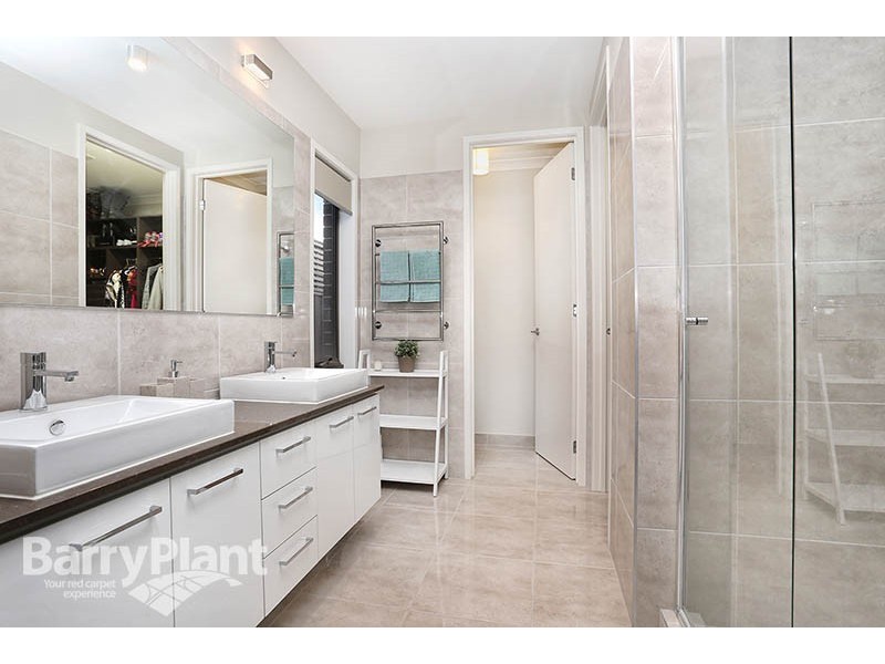 17 Kotiko Road, Keysborough VIC 3173