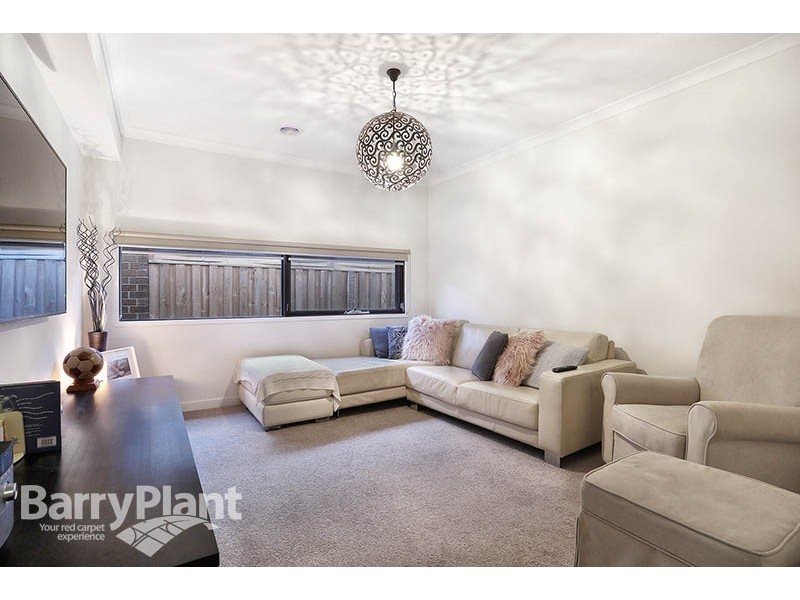 17 Kotiko Road, Keysborough VIC 3173