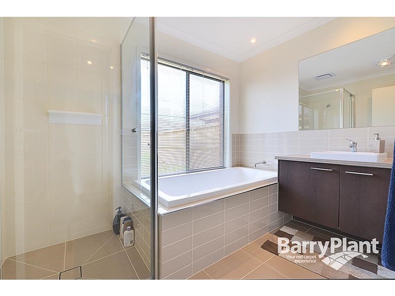 23 Fairthorne Street, Keysborough VIC 3173