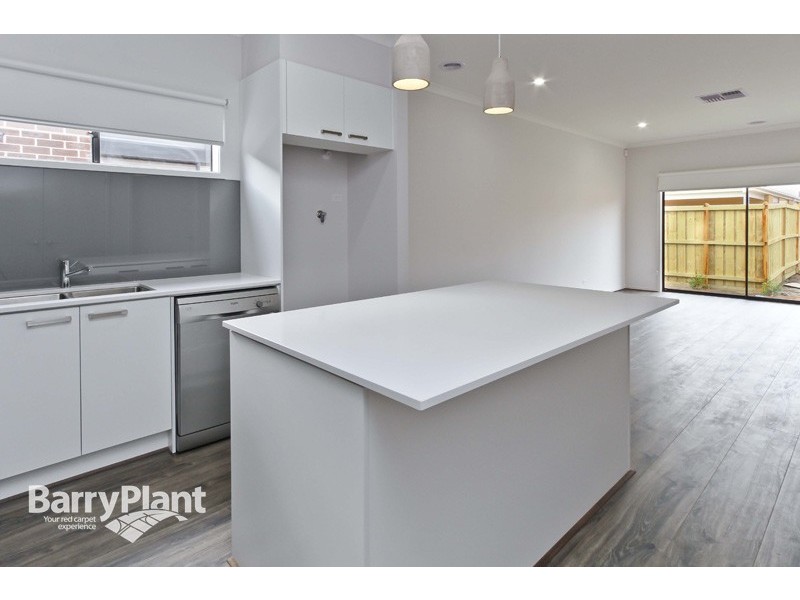 44 Redbrush Drive, Keysborough VIC 3173