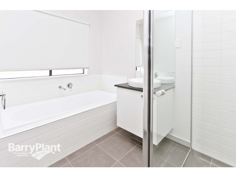 44 Redbrush Drive, Keysborough VIC 3173