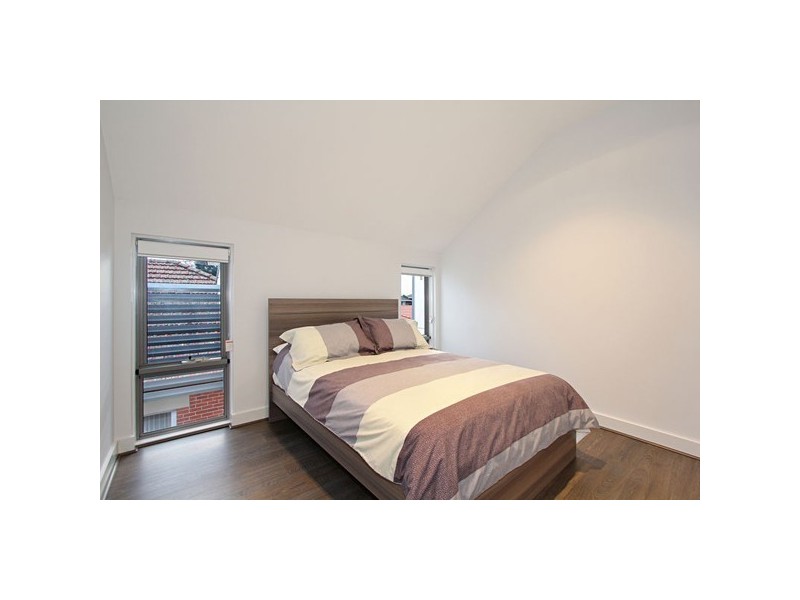 2/7 Heath Avenue, Oakleigh VIC 3166