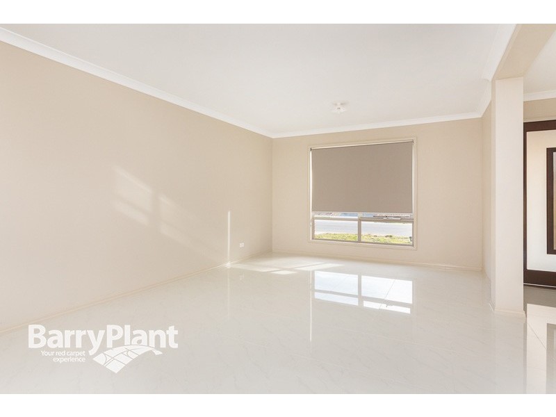25 Len George Drive, Keysborough VIC 3173